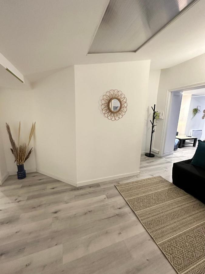 ** Grand appartement cosy au centre de Nay ** Extérieur photo