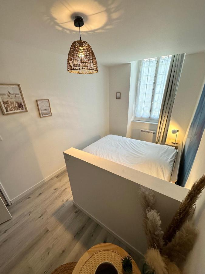 ** Grand appartement cosy au centre de Nay ** Extérieur photo