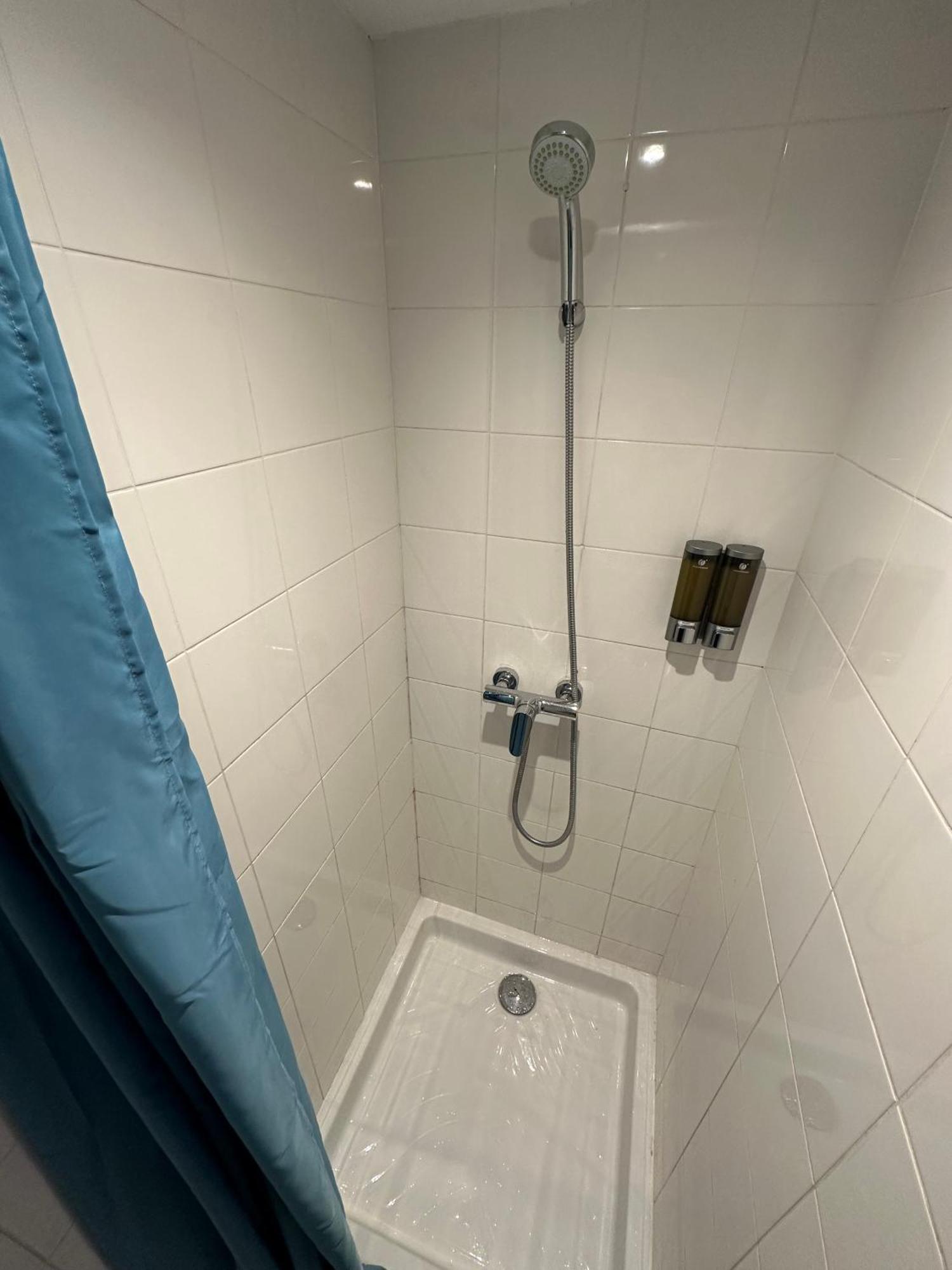 ** Grand appartement cosy au centre de Nay ** Extérieur photo